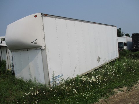 Commercial Babcock, 26 ft., aluminum, dry freight, van truck box, with aluminum roof, nose cose, roll up rear door, wood floor, wood walls.
