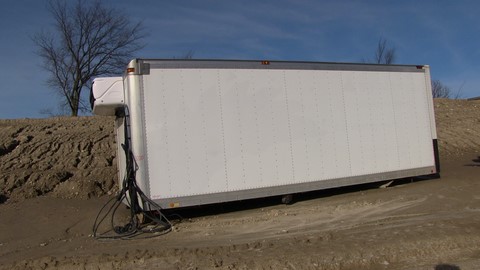 http://www.usedvanbodies.ca - Used 24 ft. aluminum Durabody insulated truck box, body with reefer for sale Toronto Ontario -2